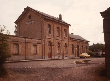 HOMBOURG  DIA 77-1459.jpg